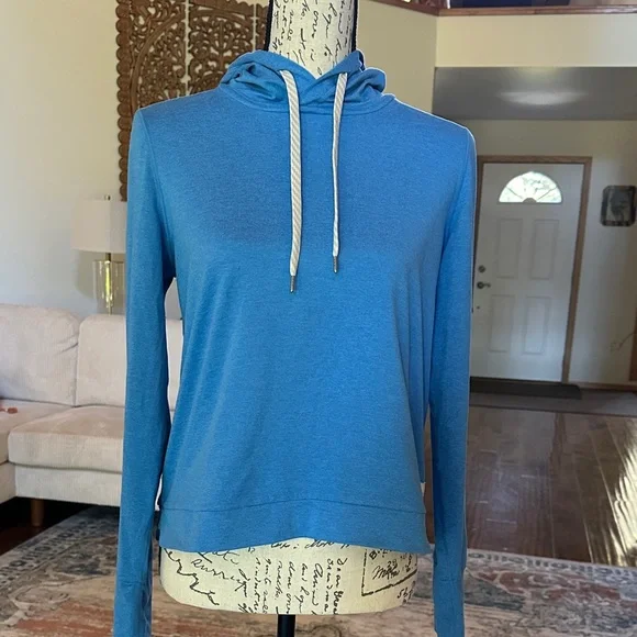Vuori Blue Women's Hoodie Pullover - Picture 1 of 4